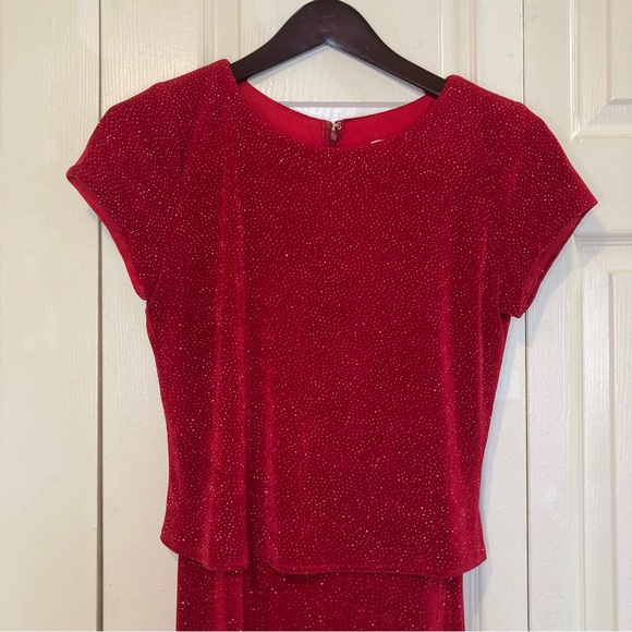 Betsy & Adam By Jaslene Red Solid Sparkling Sequin Gown Dress Maxi Slit Bodycon - Picture 3 of 7